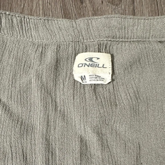 O'Neill Sage Green Ruffle Sleeve Blouse Women’s - Picture 2 of 9